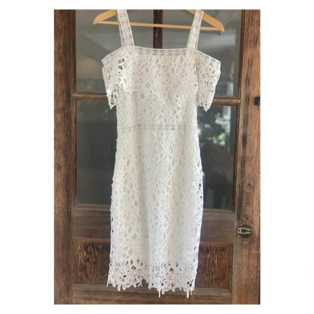 NWT White Crochet Style dress Sz.L but fits like a small